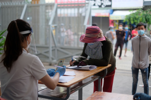 Ho Chi Minh City carries out continued support to COVID-19-affected people